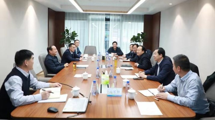 酒泉市肅州區(qū)委副書記、區(qū)長王永宏一行到訪集團(tuán)公司